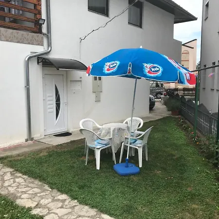 Lav Apartment