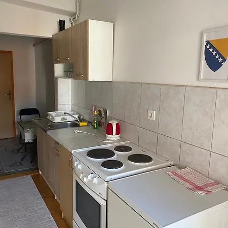 Lav Apartment *